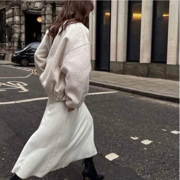 Zara OVERSIZED BOUCLE Bomber SAND Sz M-L NEW NWT - Picture 1 of 8